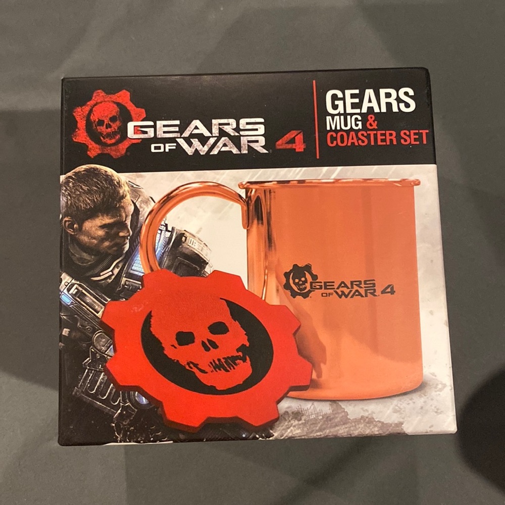 Brand new Gears of War 4 Copper Mug & Coaster Set